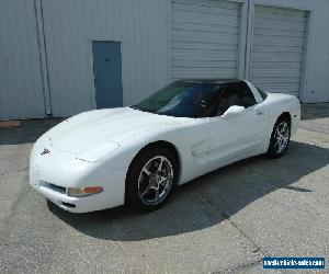 2000 Chevrolet Corvette Base Coupe 2-Door