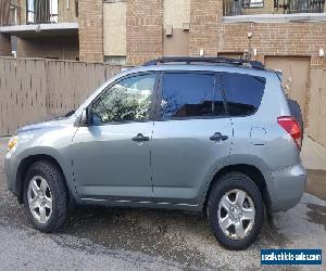 Toyota: RAV4 Base