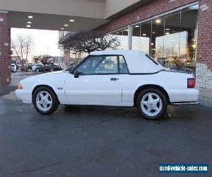 1993 Ford Mustang LX Convertible 2-Door