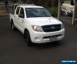 Hilux utility