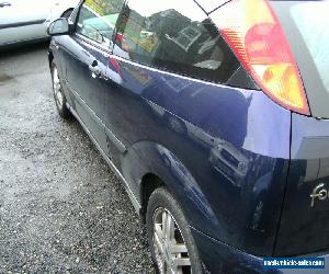 1999 FORD FOCUS ZETEC BLUE 1800 SPARES OR REPAIR