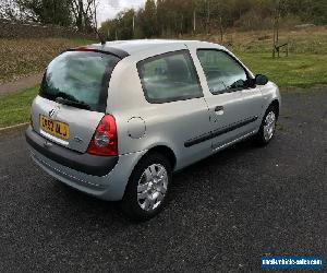 RENAULT CLIO 1.2 AUTHENTIQUE SILVER