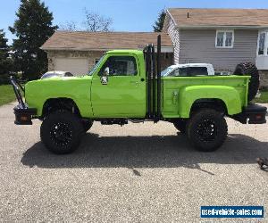 Dodge: Power Wagon W100