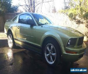 2006 Ford Mustang Base Coupe 2-Door
