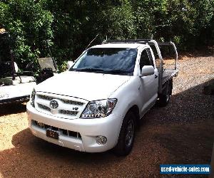 HILUX SINGLE CAB V6 AUTOMATIC 2006 IN WHITE ALLOY WHEELS LONG TRAY WITH SIDES