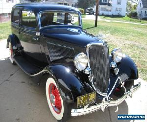 1934 Ford 2 Door Sedan