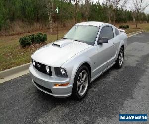 2005 Ford Mustang GT Deluxe 2dr Coupe