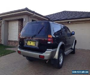 MITSUBISHI CHALLENGER 4x4 BLACK/GOLD 5D