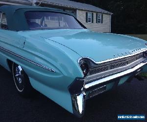 1961 Oldsmobile Ninety-Eight