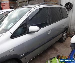 2003 VAUXHALL ZAFIRA DESIGN 16V IN SILVER MOT 27/08/2016