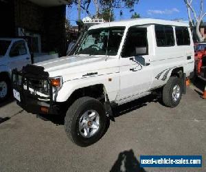 2006 Toyota Landcruiser HDJ78R RV (4x4) White Manual 5sp M TroopCarrier