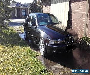 Bmw 5 series 523i auto black cream leather 