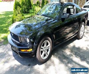 2007 Ford Mustang Deluxe