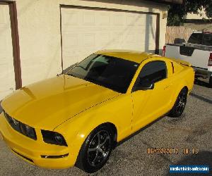 2006 Ford Mustang Base Coupe 2-Door