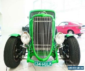 1934 Ford Hot Rod . Green Automatic A