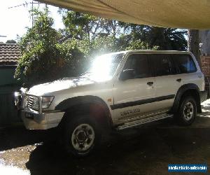 NISSAN PATROL ST (4X4) YR 2000