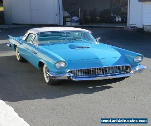 1957 Ford Thunderbird