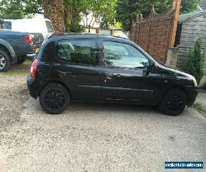 2002 RENAULT CLIO AUTHENTIQUE 1.2 BLACK- no reserve 