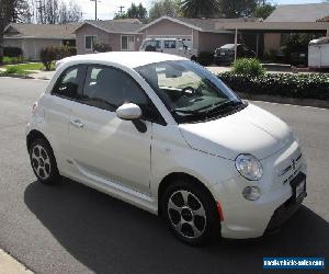 2014 Fiat 500 E Hatchback 2-Door