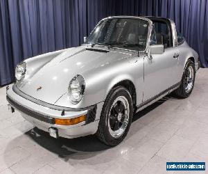 Porsche: 911 TARGA