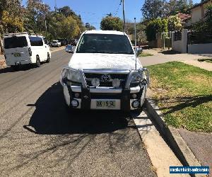 2009 TOYOTA HILUX SR5 (4X4) PETROL AUTOMATIC IN EXCELLENT CONDITION