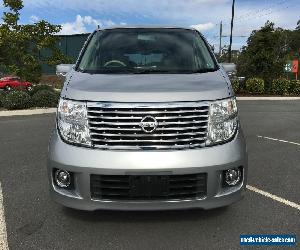 2005 Nissan Elgrand Series Two Dual Automatic Doors