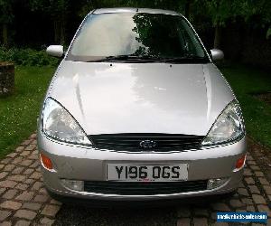 2001 FORD FOCUS 1.8 GHIA SILVER