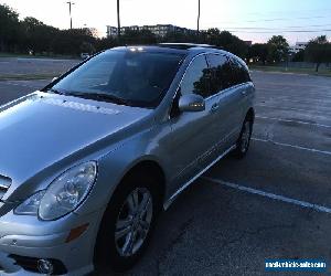 2008 Mercedes-Benz R-Class 3.0-liter turbo-diesel V6 paired to its 4Matic