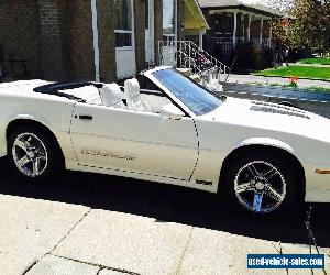 Chevrolet: Camaro IROC Z28