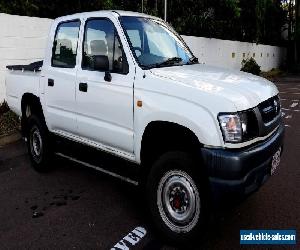 2003 Toyota Hilux 4x4 Dual cab. Fully serviced.