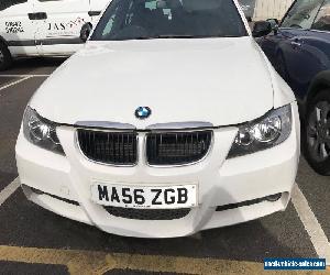 White BMW 2.0 3 Series SI