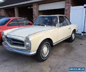 1967 Mercedes-Benz 200-Series 230SL