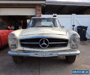 1967 Mercedes-Benz 200-Series 230SL