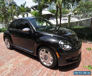 2013 Volkswagen Beetle-New 2dr Automatic 2.5L Fender Edition