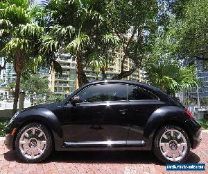 2013 Volkswagen Beetle-New 2dr Automatic 2.5L Fender Edition