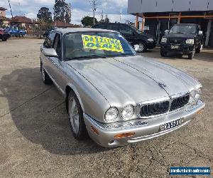 1999 Jaguar XJ8 3.2 Silver Automatic 5sp A Saloon