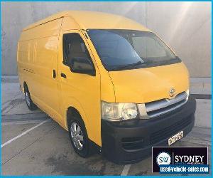 2005 Toyota Hiace KDH220R Van Super LWB 5dr Man 5sp, 1249kg 2.5DT Yellow Manual