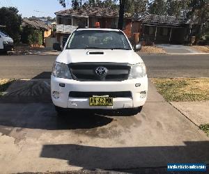 2006 Toyota Hilux SR 5 Speed Turbo Diesel with books very good truck.