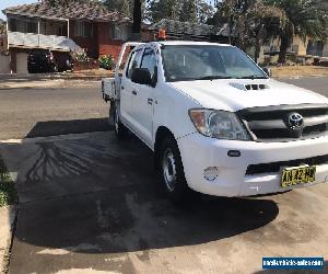 2006 Toyota Hilux SR 5 Speed Turbo Diesel with books very good truck.