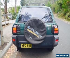 Toyota Rav4 10SER March 2000. 2 litre manual. Air Con.