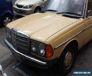 Mercedes W123 1980 model