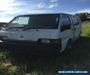 Mitsubishi Express Van