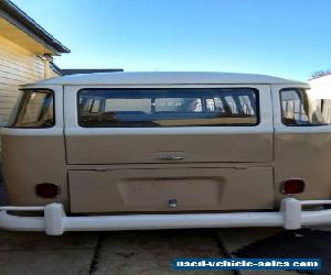 Volkswagen Kombi van split window 