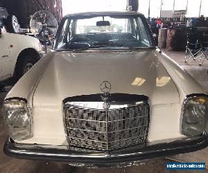 Mercedes-Benz W115 220 Sedan Barn Find