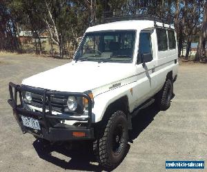 Toyota Landcriser Troopcarrier HZJ75 1HZ