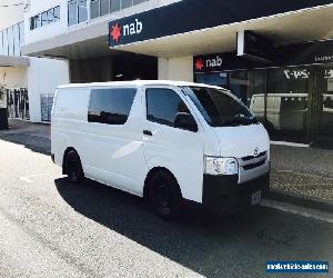 2014 Toyota Hiace van 