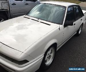 Holden Commodore Genuine V8 VL Calais 