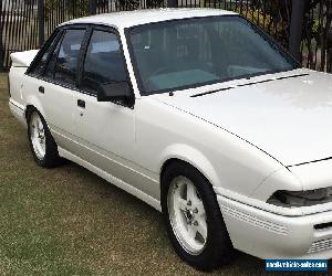 Holden Commodore Genuine V8 VL Calais 