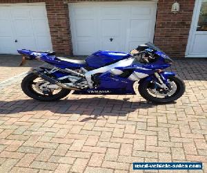 Yamaha R1