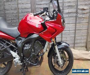 YAMAHA FAZER 600 RED